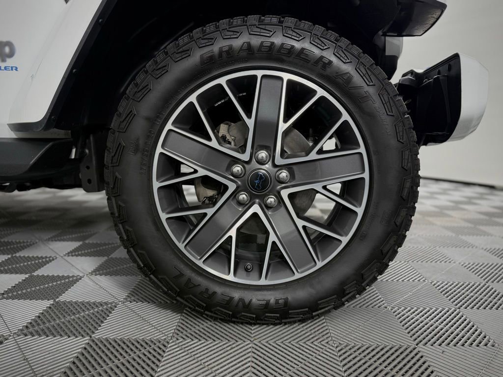 Used 2024 Jeep Wrangler High Altitude AWD/4WD image 19