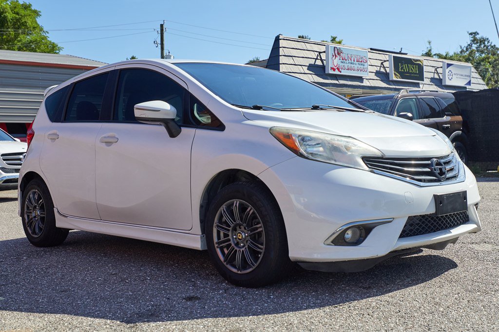 Used 2016 Nissan Versa Note SR w/ SR Tech Package FWD image 3