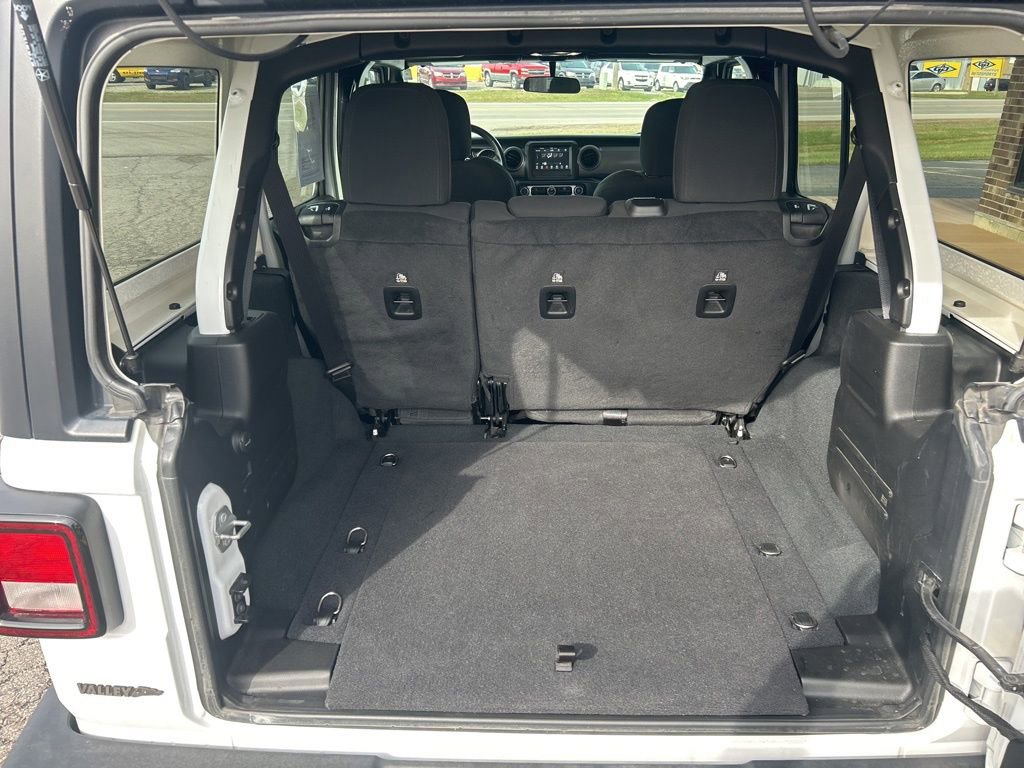 Used 2022 Jeep Wrangler Unlimited Sport AWD/4WD image 7
