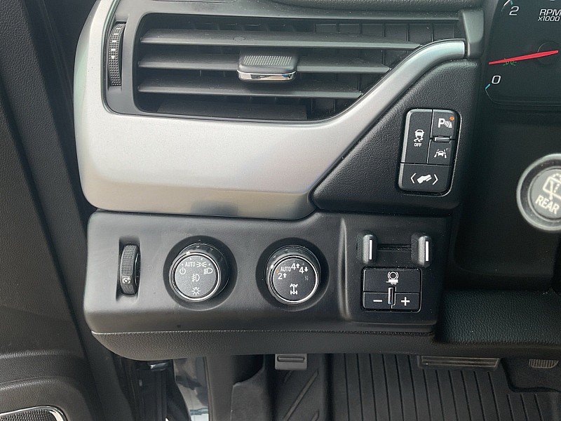 Used 2019 Chevrolet Tahoe Premier AWD/4WD image 21