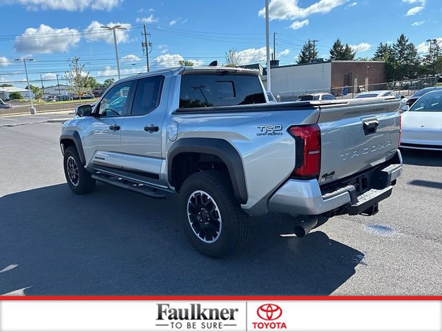 Certified 2024 Toyota Tacoma TRD Off-Road w/ TRD Off Road Premium Package AWD/4WD image 12
