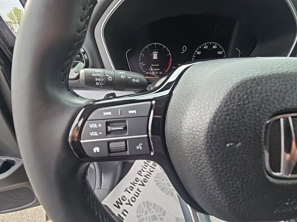 Used 2025 Honda Pilot EX-L image 16