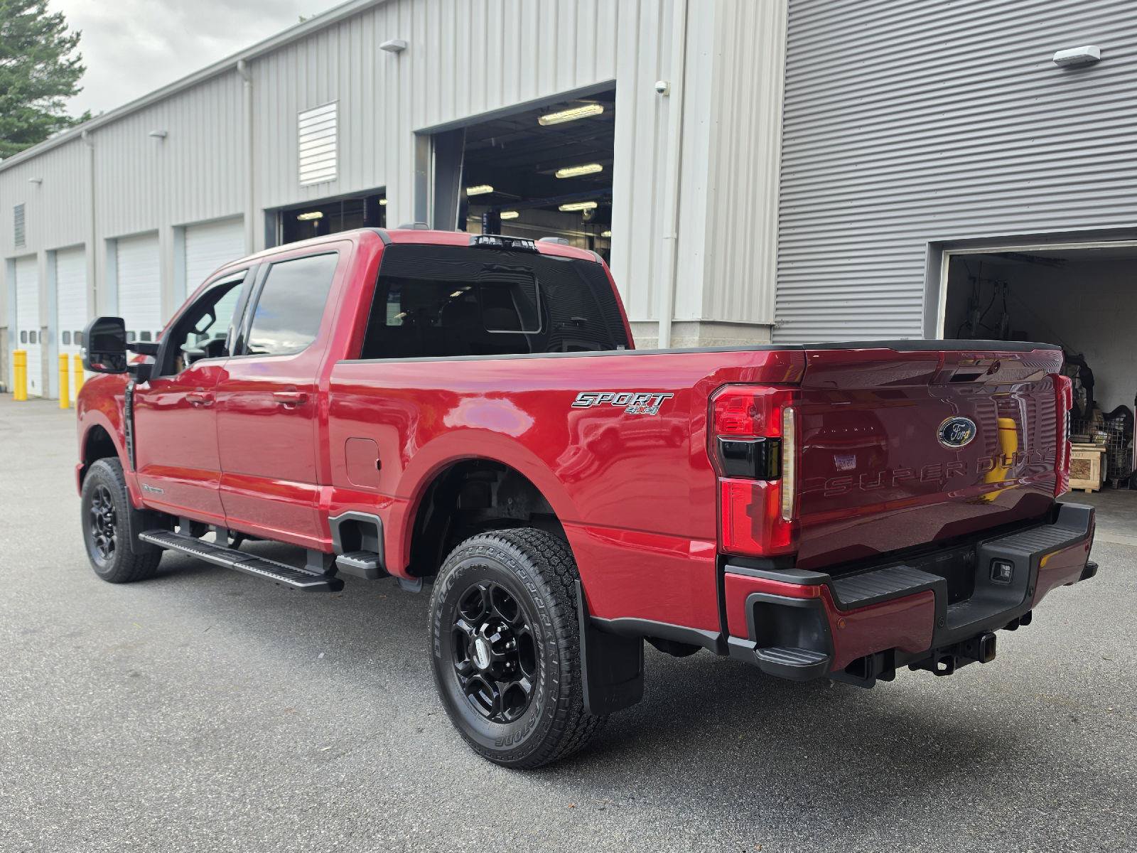 Used 2024 Ford F350 XLT w/ XLT Premium Package AWD/4WD image 6