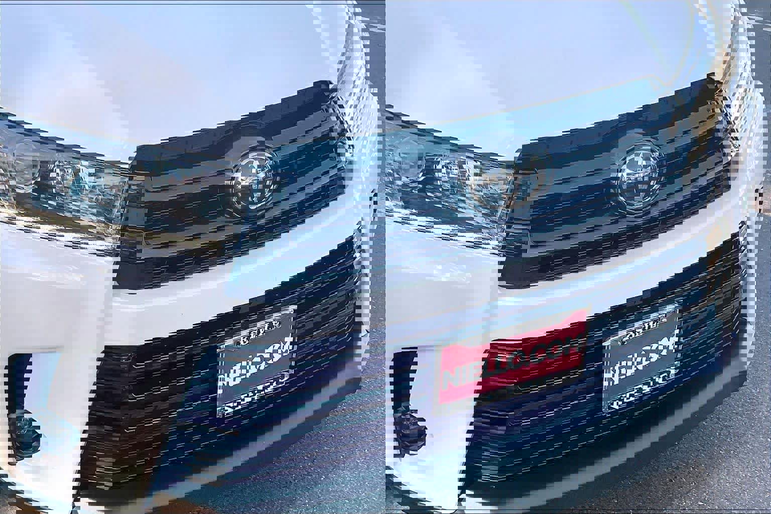 Used 2019 Toyota Highlander SE image 32