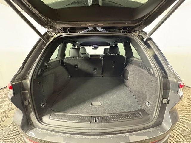 Used 2022 Jeep Grand Cherokee Trailhawk w/ Luxury Tech Group III image 20