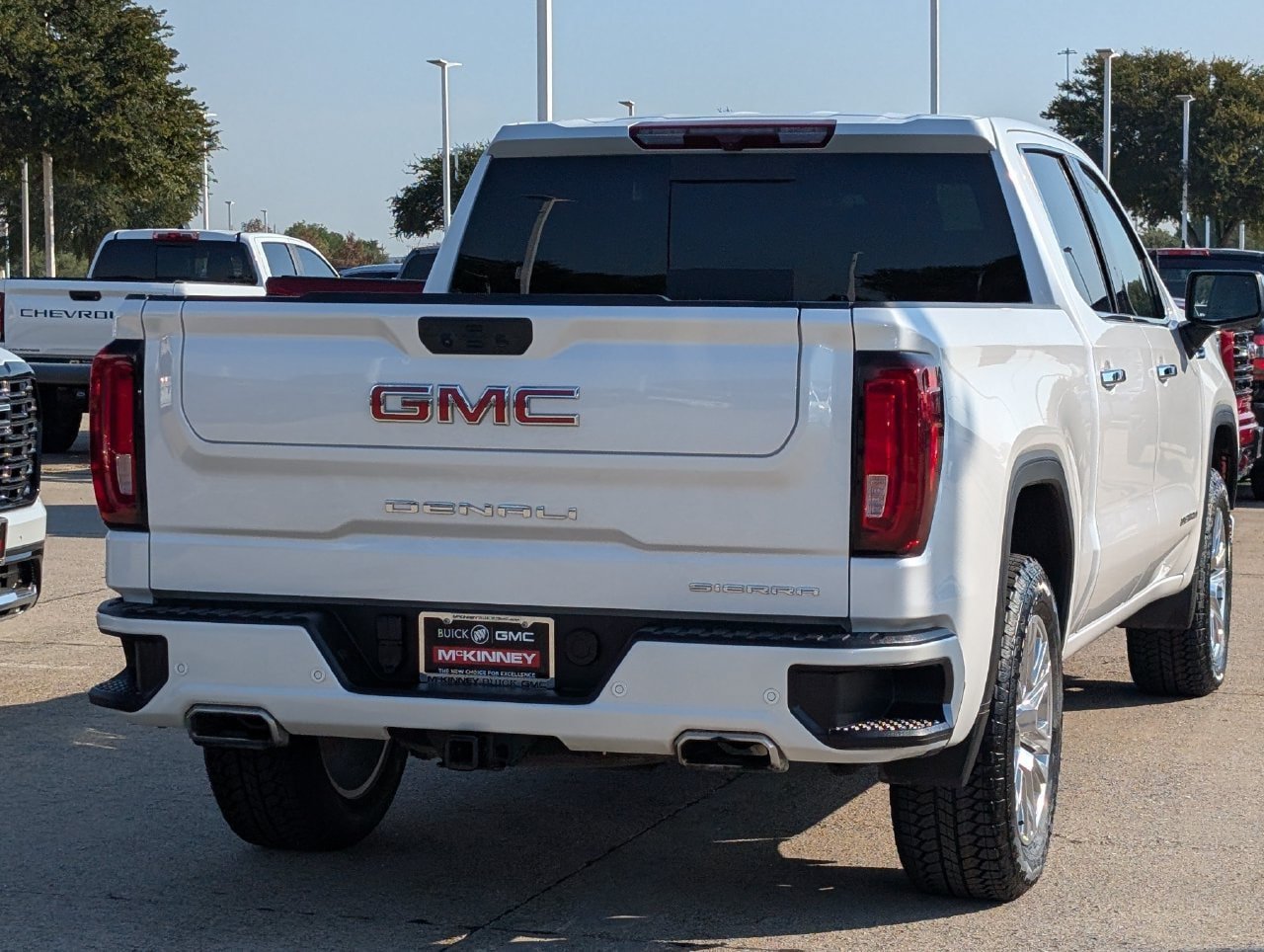 Used 2024 GMC Sierra 1500 Denali AWD/4WD image 4