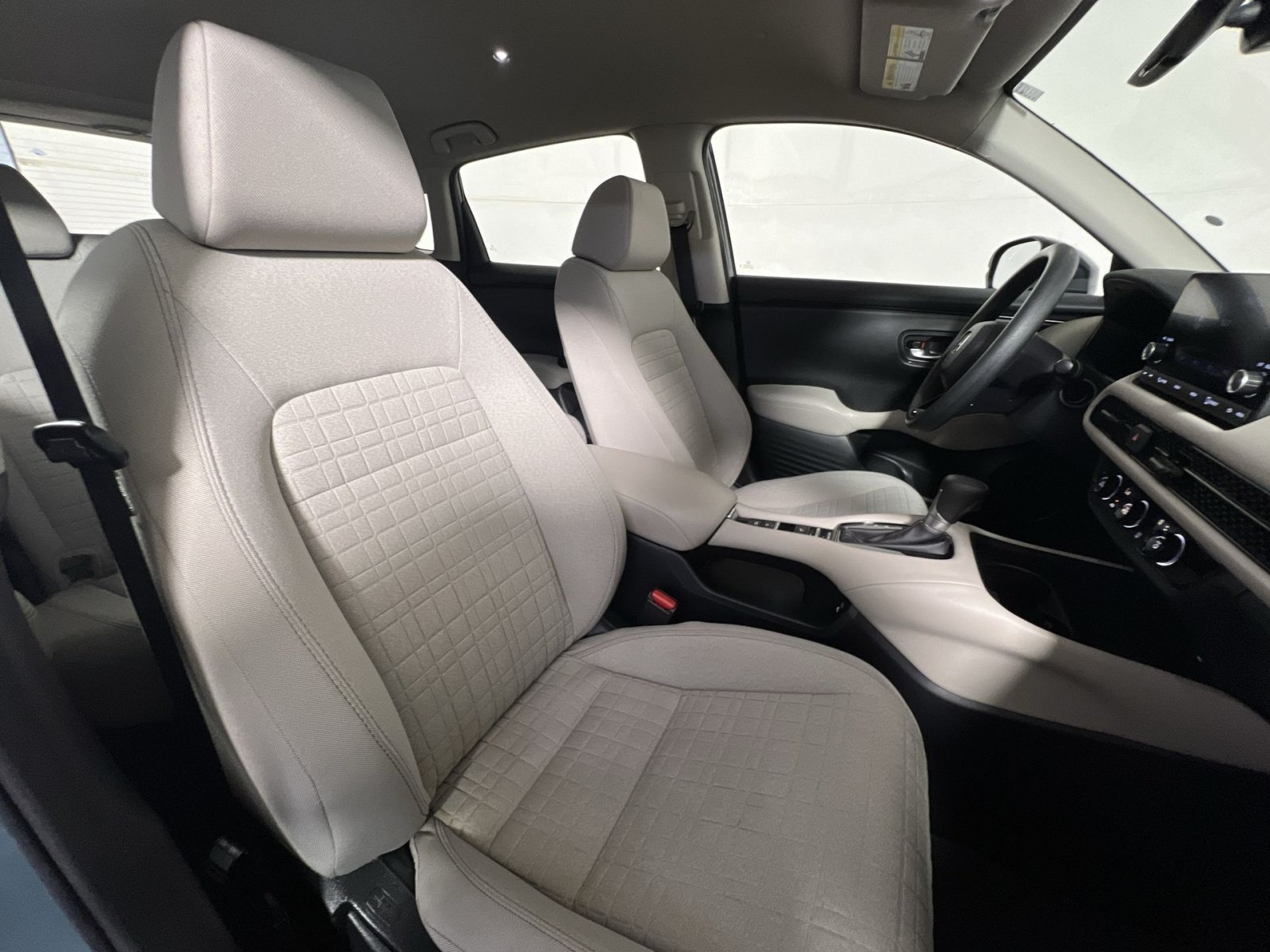 Used 2024 Honda HR-V LX image 25