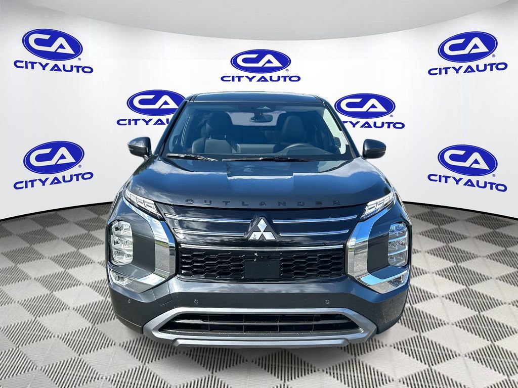 New 2025 Mitsubishi Outlander SE image 8