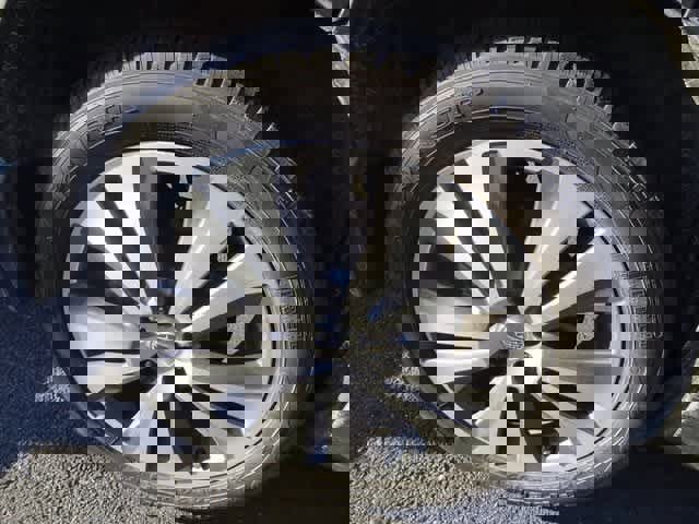 Used 2022 Subaru Ascent Touring w/ Popular Package #2A image 10