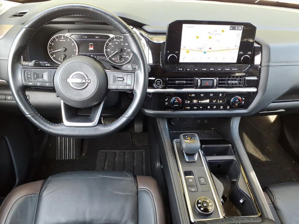 Used 2022 Nissan Pathfinder Platinum w/ Cargo Package image 16