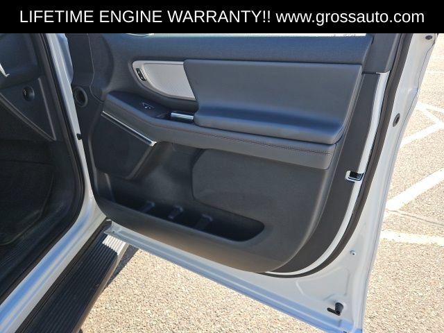 Used 2025 Ford Expedition Active AWD/4WD image 33