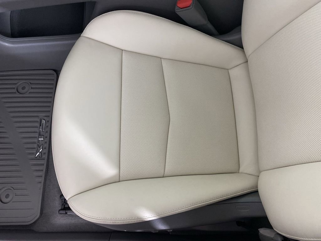 New 2025 Cadillac XT5 Premium Luxury image 22