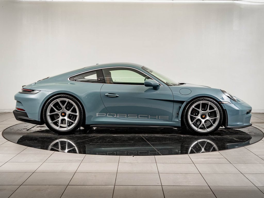 Certified 2024 Porsche 911 GT3 RS RWD image 9