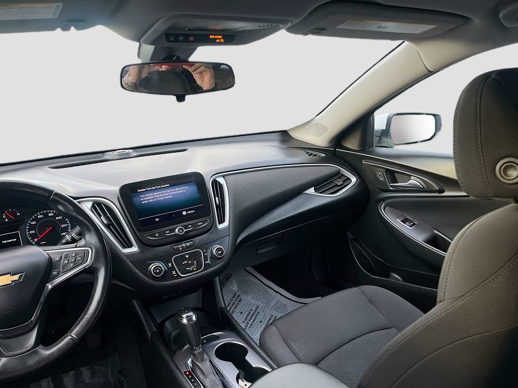 Used 2020 Chevrolet Malibu RS FWD image 22