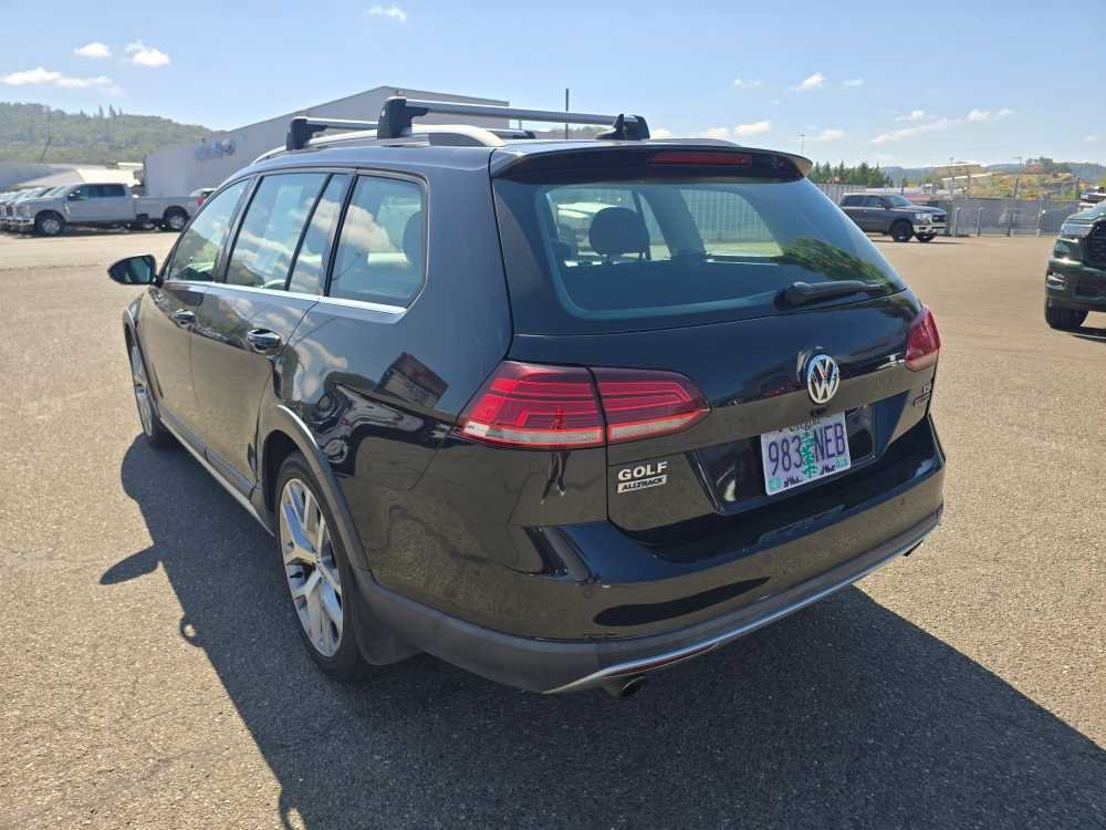 Used 2018 Volkswagen Golf Alltrack SEL AWD/4WD image 9