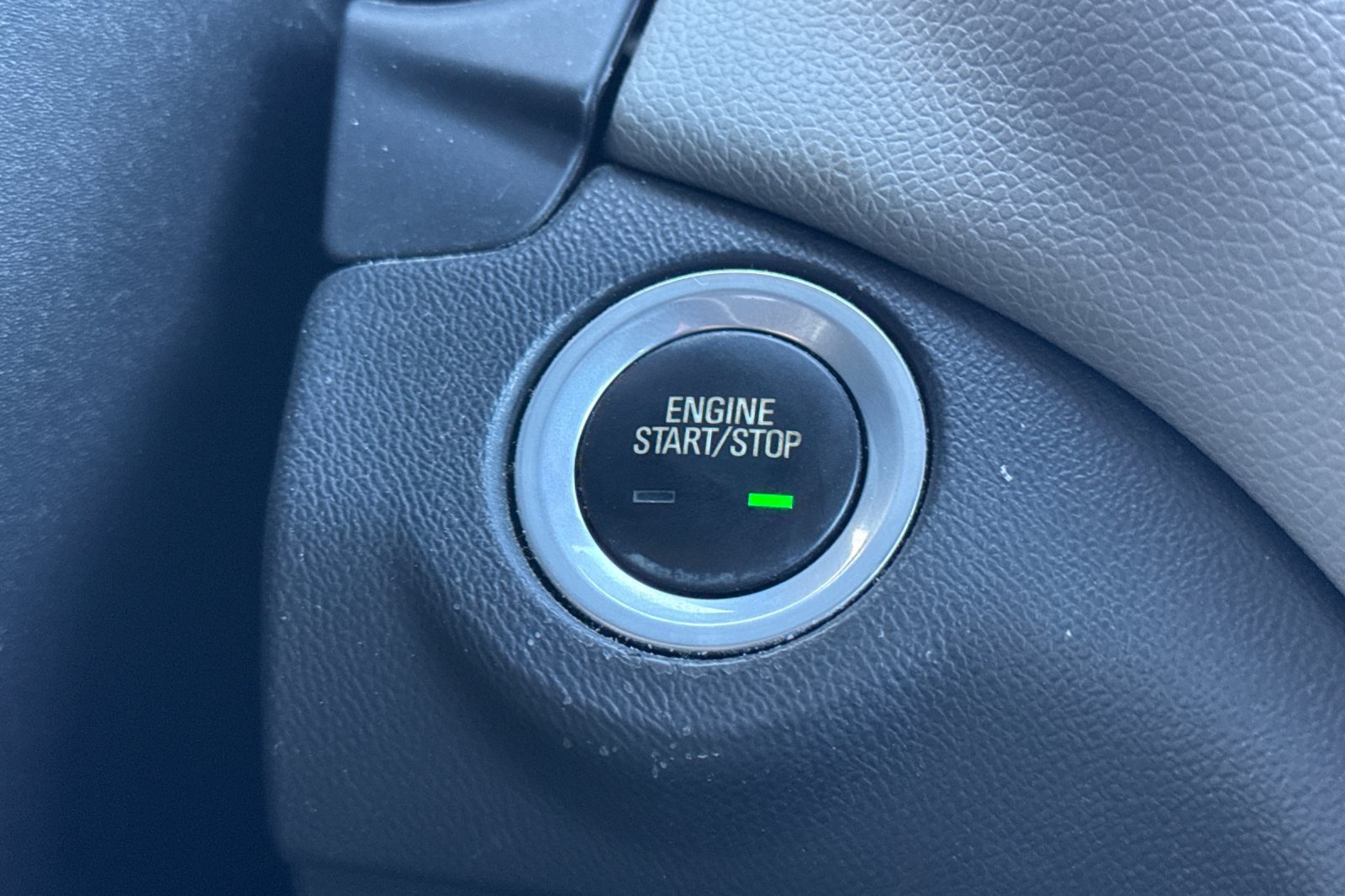 Used 2019 Chevrolet Equinox LS AWD/4WD image 22
