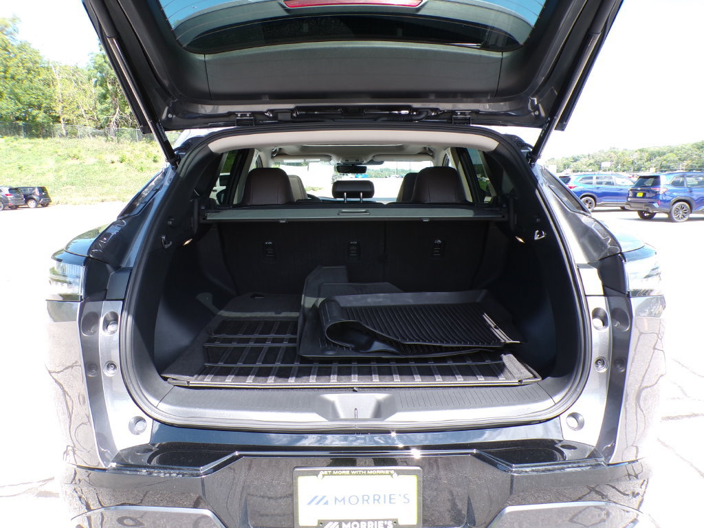 Used 2025 Nissan Murano Platinum w/ Cargo Package AWD/4WD image 17