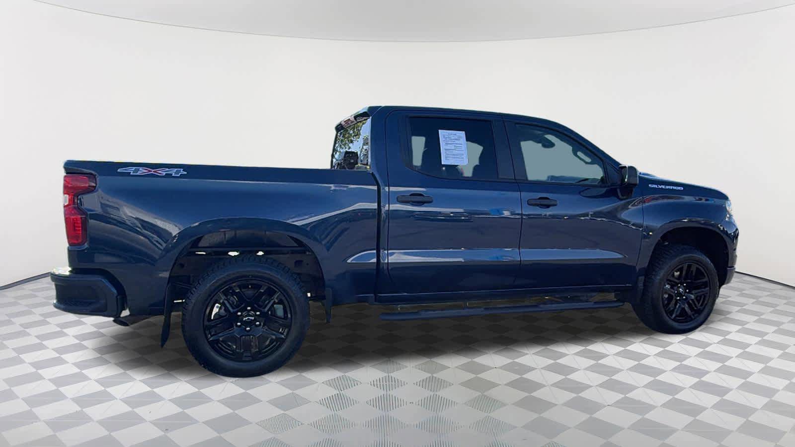Used 2022 Chevrolet Silverado 1500 Custom AWD/4WD image 4
