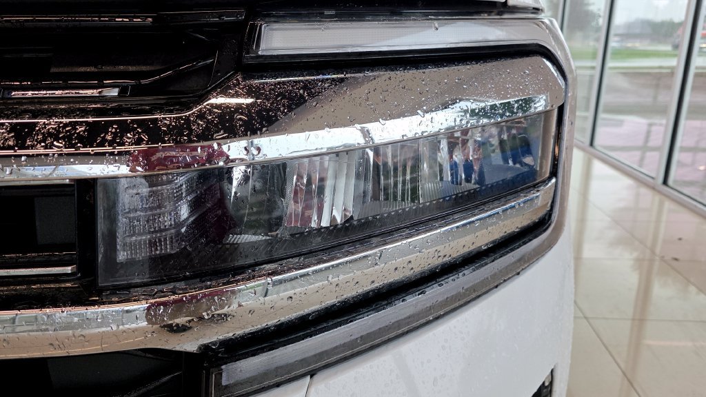 Used 2024 Ford Expedition Limited AWD/4WD image 9