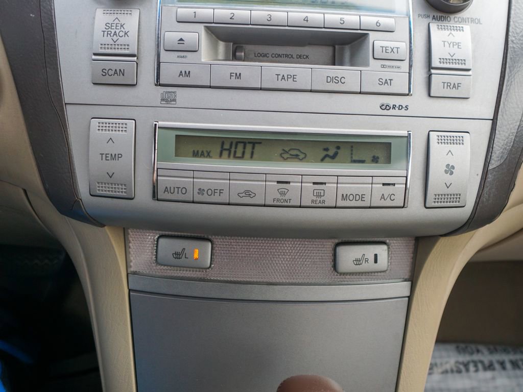 Used 2006 Toyota Solara SLE image 21