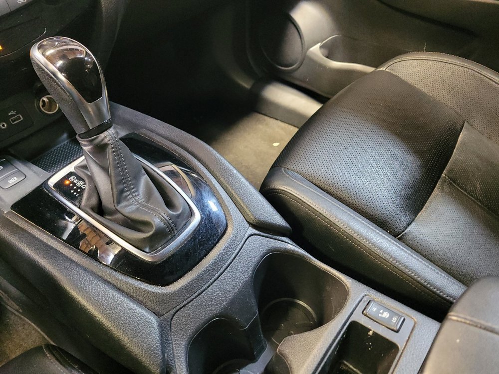 Used 2021 Nissan Rogue Sport SL w/ Premium Package FWD image 26