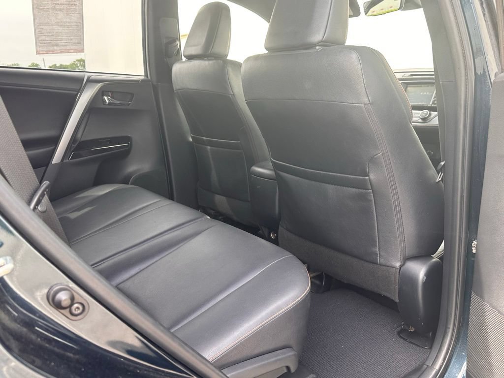 Used 2018 Toyota RAV4 SE w/ Power Extra Value Package AWD/4WD image 21