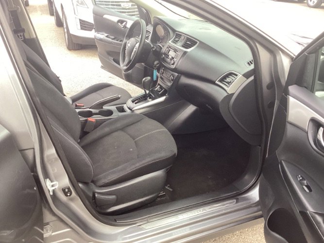 Used 2017 Nissan Sentra S image 7