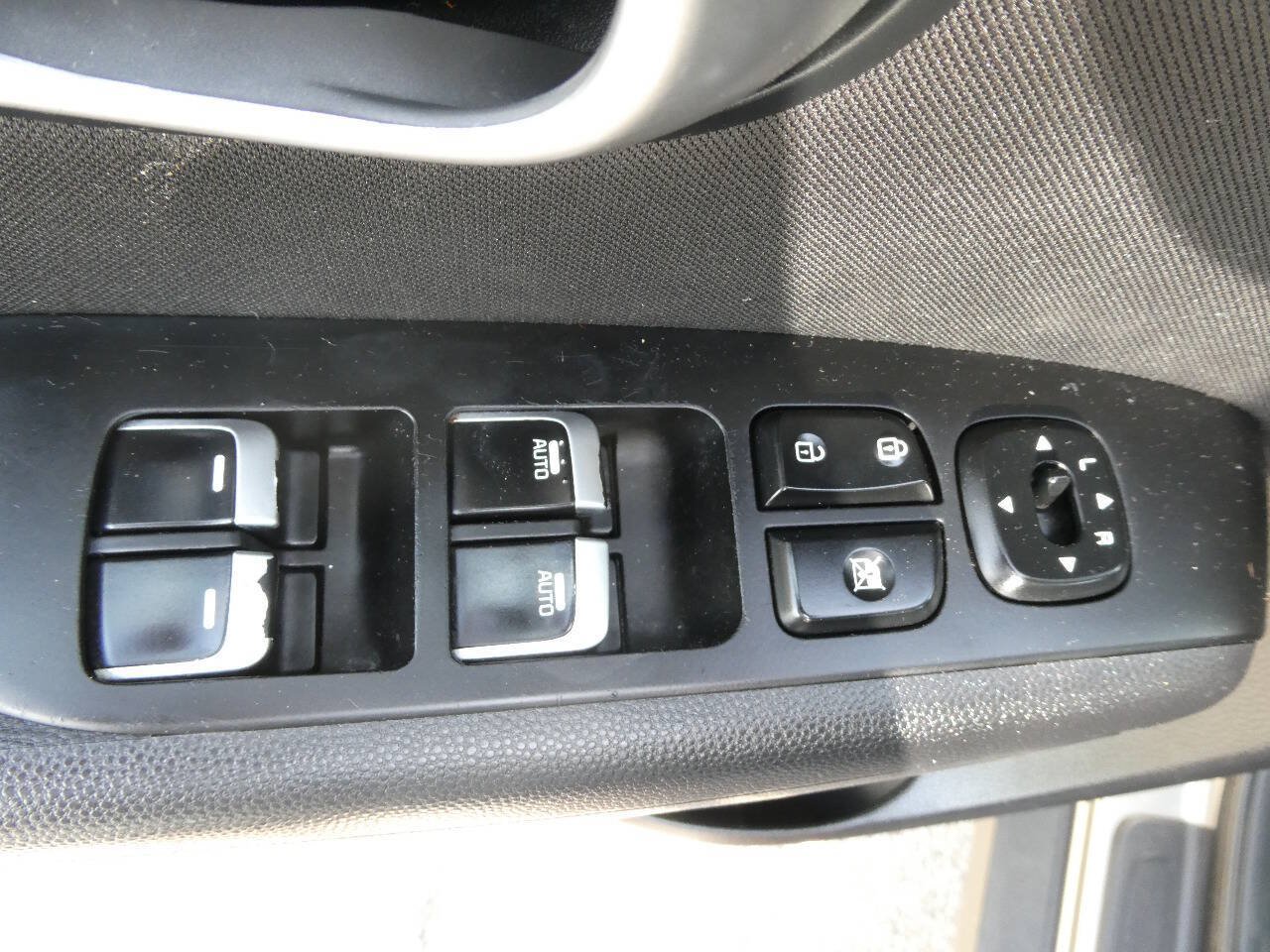 Used 2019 Kia Soul + FWD image 23