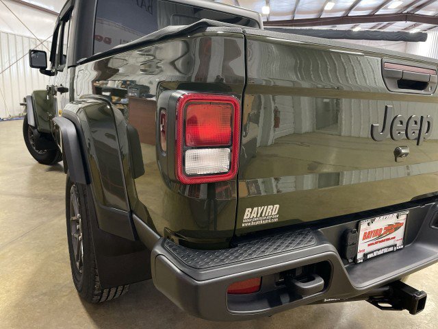 Used 2024 Jeep Gladiator Sport image 24