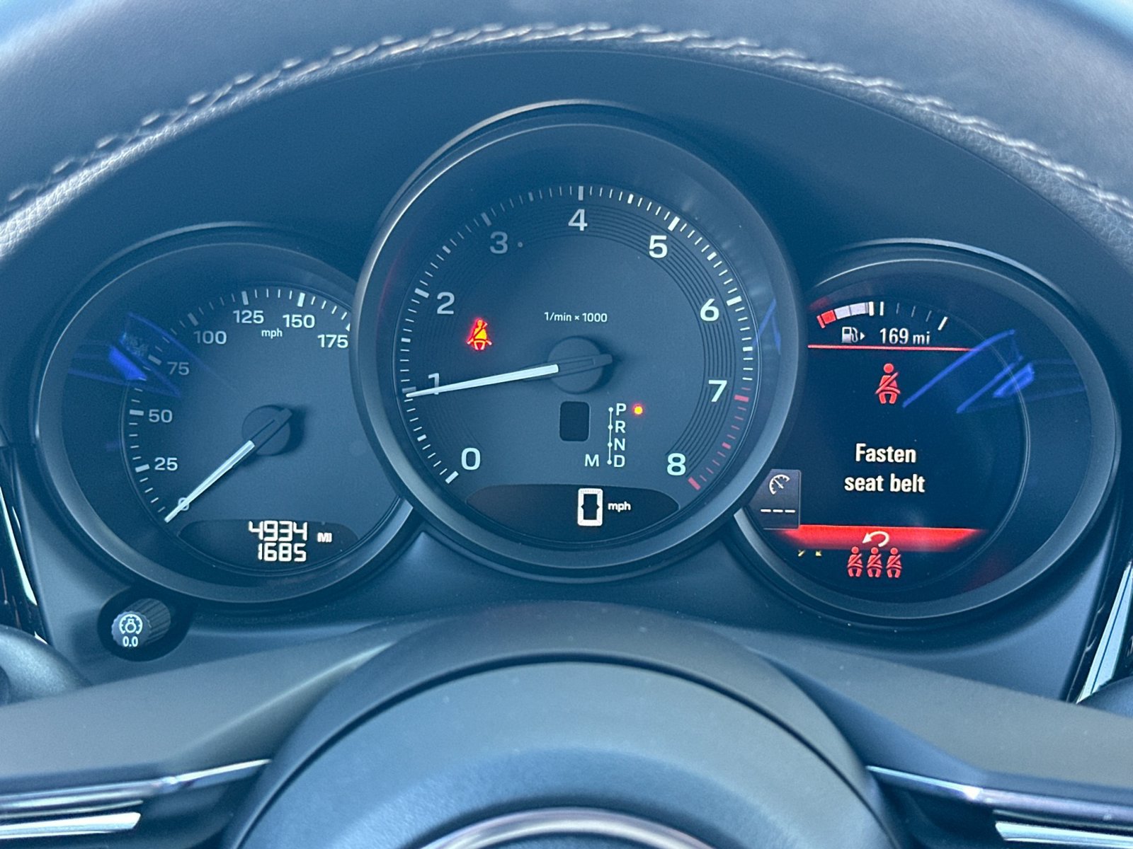 Certified 2026 Porsche Macan AWD/4WD image 16