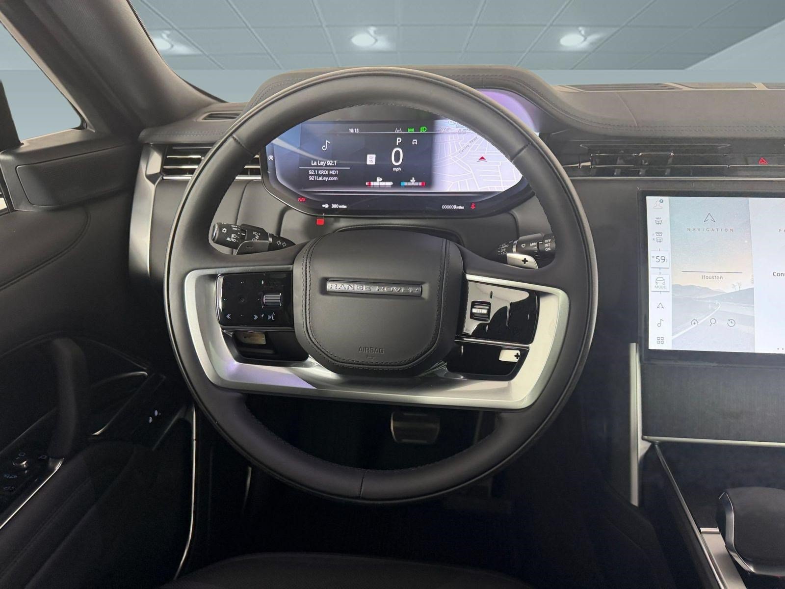 New 2026 Land Rover Range Rover Long Wheelbase SE AWD/4WD image 25