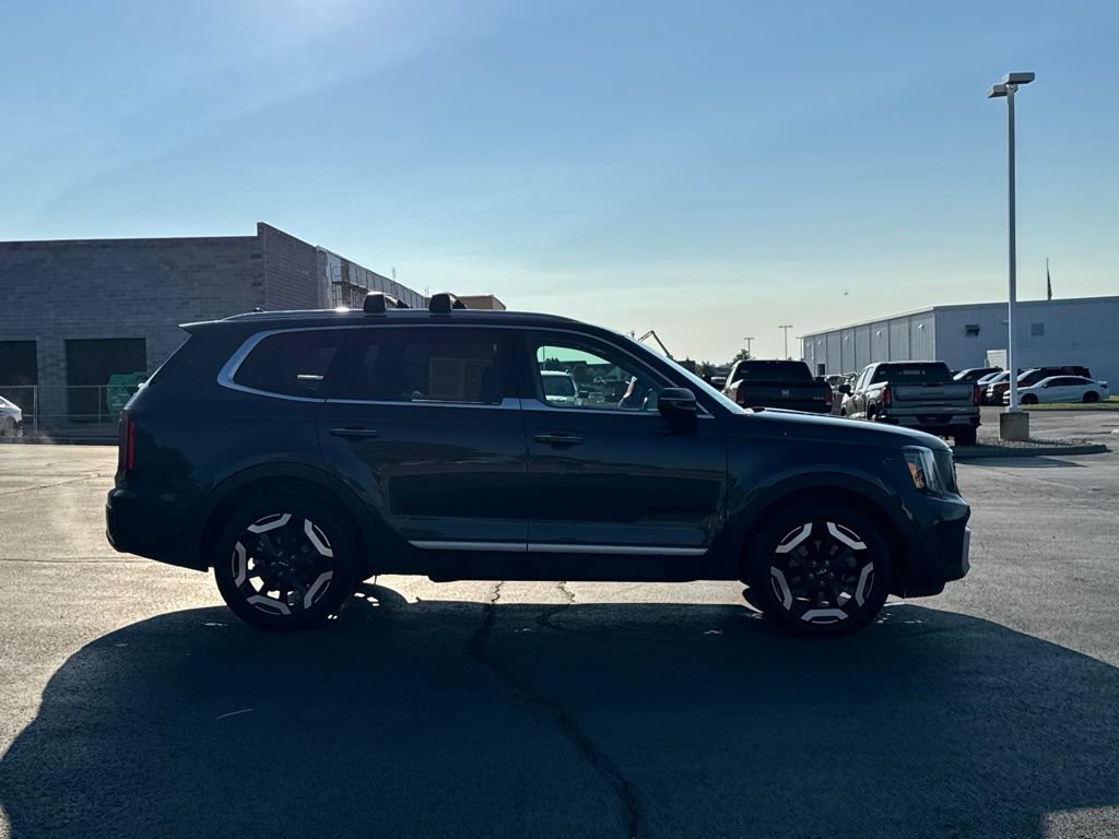 Used 2025 Kia Telluride S AWD/4WD image 8