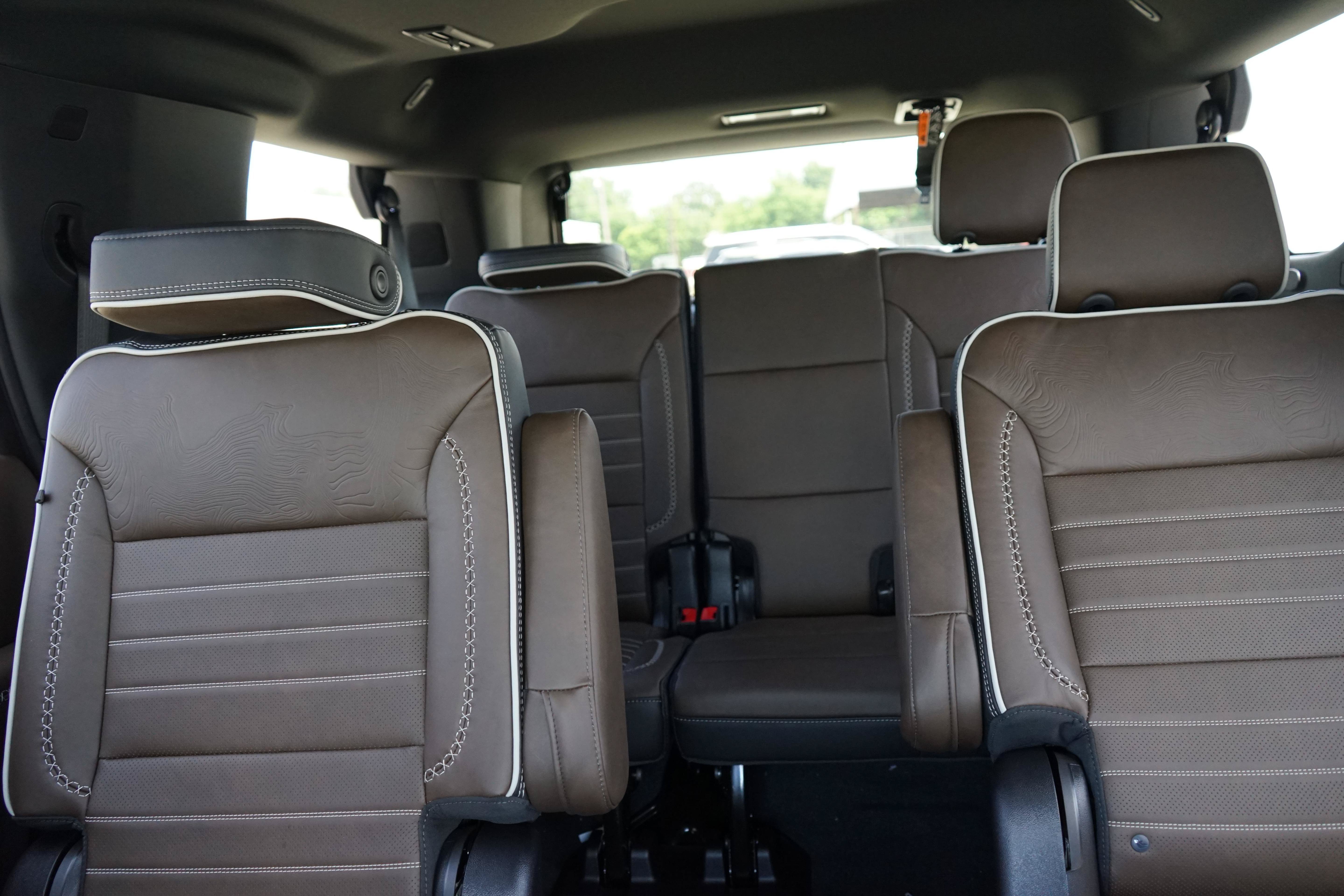New 2026 GMC Yukon Denali Ultimate AWD/4WD image 18