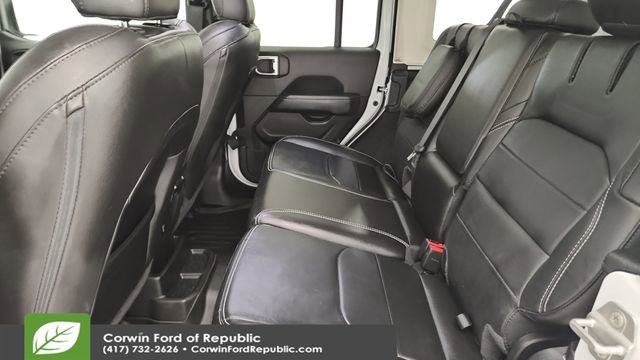 Used 2022 Jeep Wrangler Unlimited Sahara w/ Cold Weather Group image 22