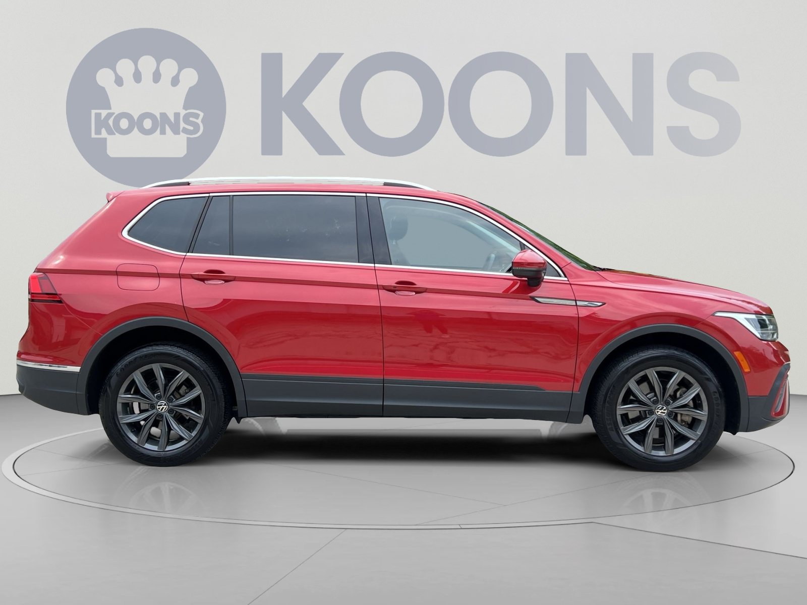 Used 2022 Volkswagen Tiguan SE AWD/4WD image 8