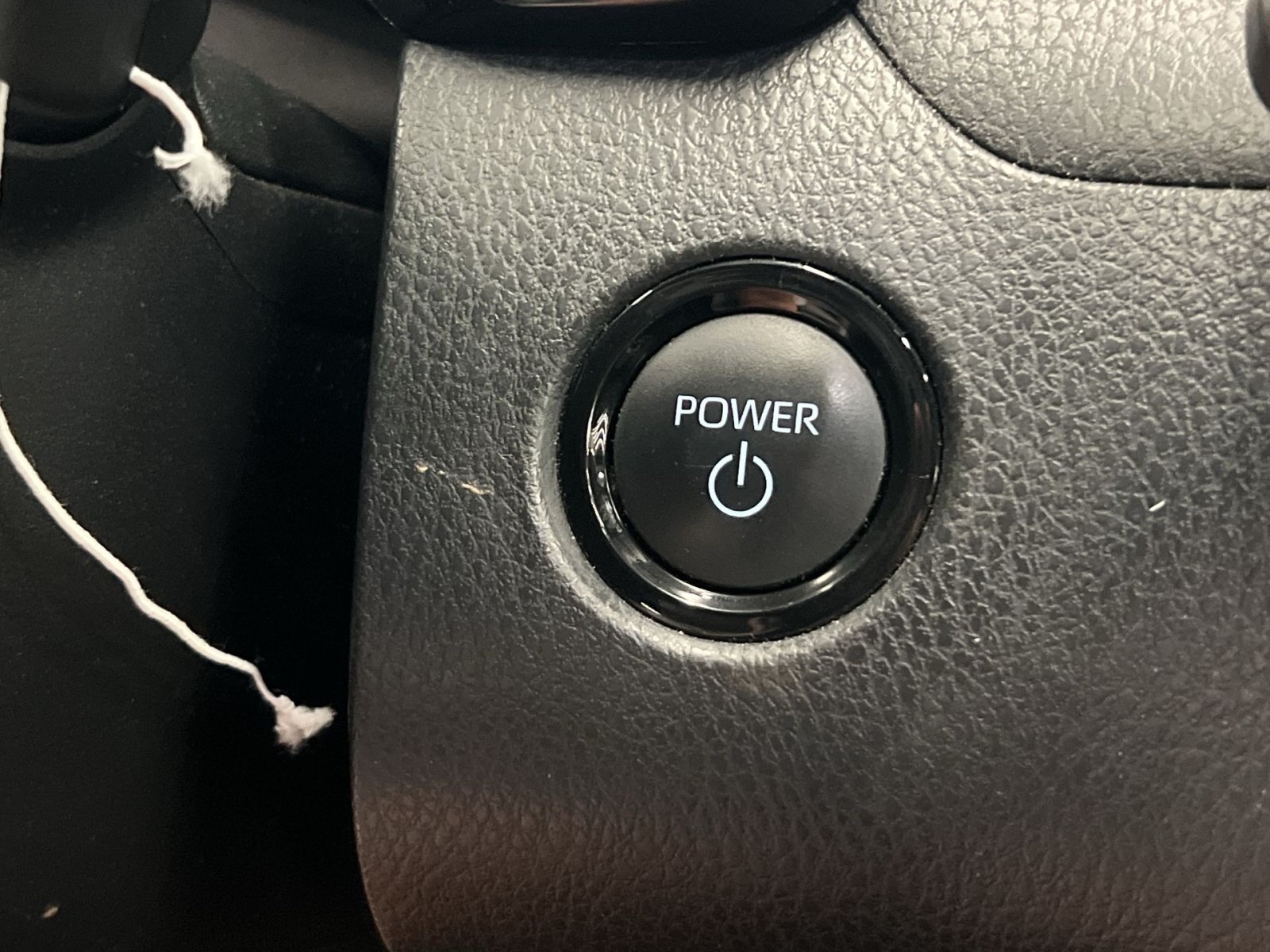 Used 2025 Toyota Camry SE w/ Convenience Package FWD image 30