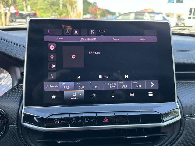 Used 2022 Jeep Compass Altitude w/ Sun and Sound Group image 34