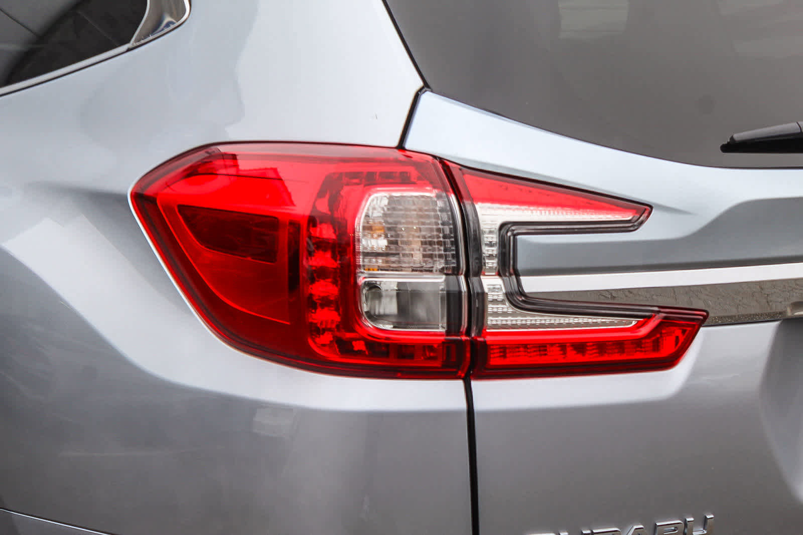 New 2025 Subaru Ascent Limited image 7