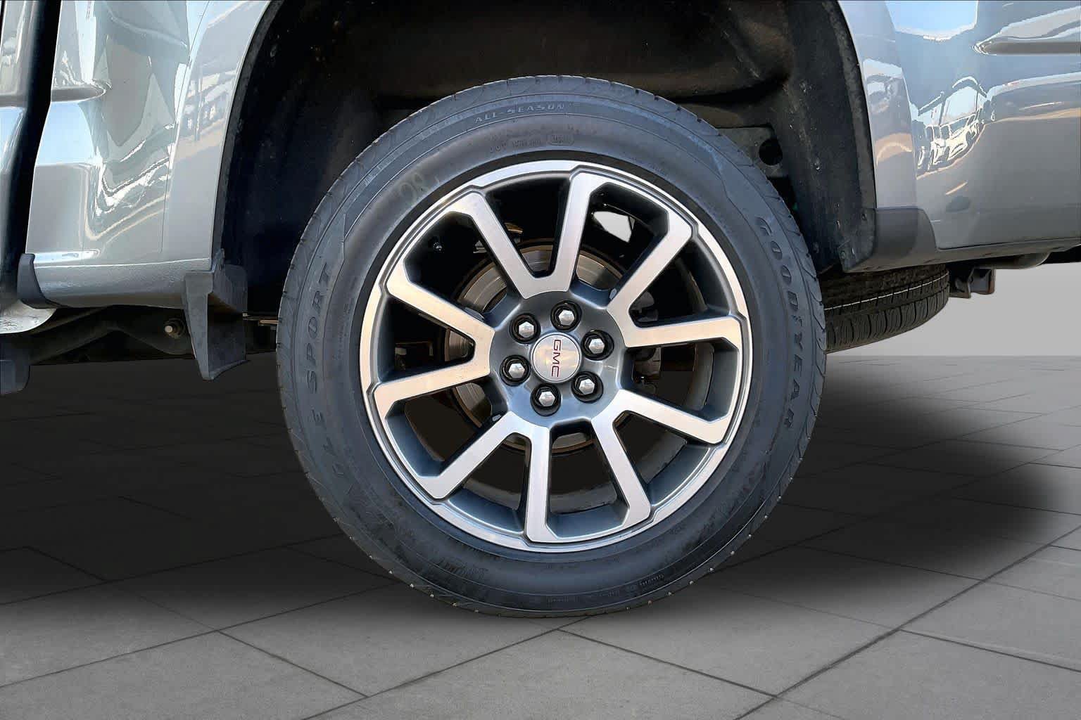 Used 2020 GMC Canyon Denali AWD/4WD image 11