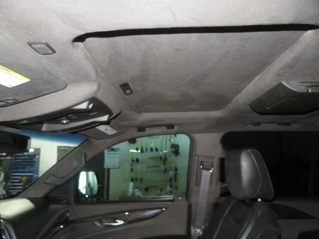 Used 2015 Cadillac Escalade Platinum AWD/4WD image 20