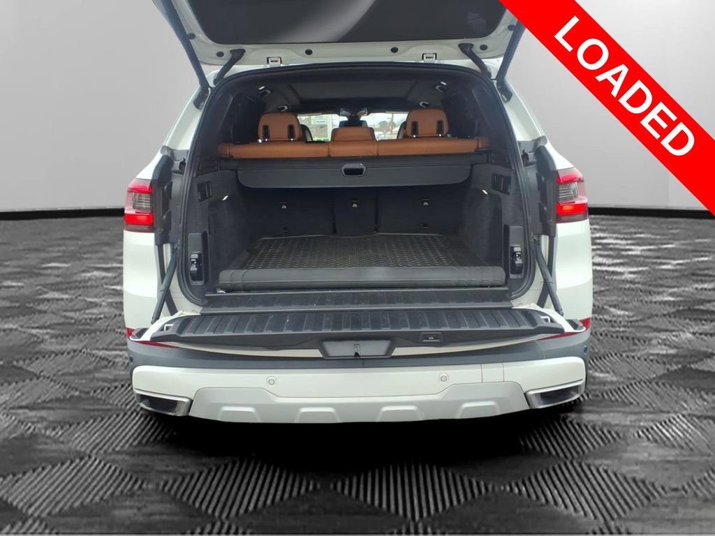 Used 2021 BMW X5 xDrive40i w/ Premium Package image 13