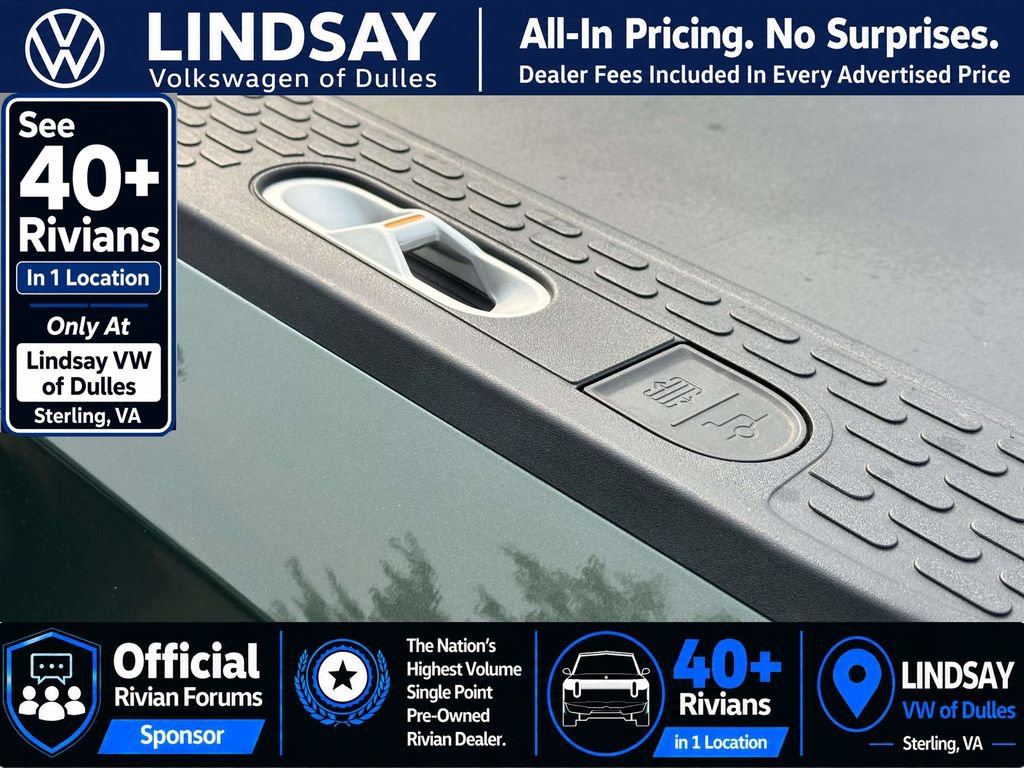 Used 2025 Rivian R1T Premium AWD/4WD image 18