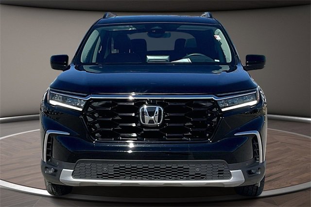 Used 2023 Honda Pilot Elite image 3