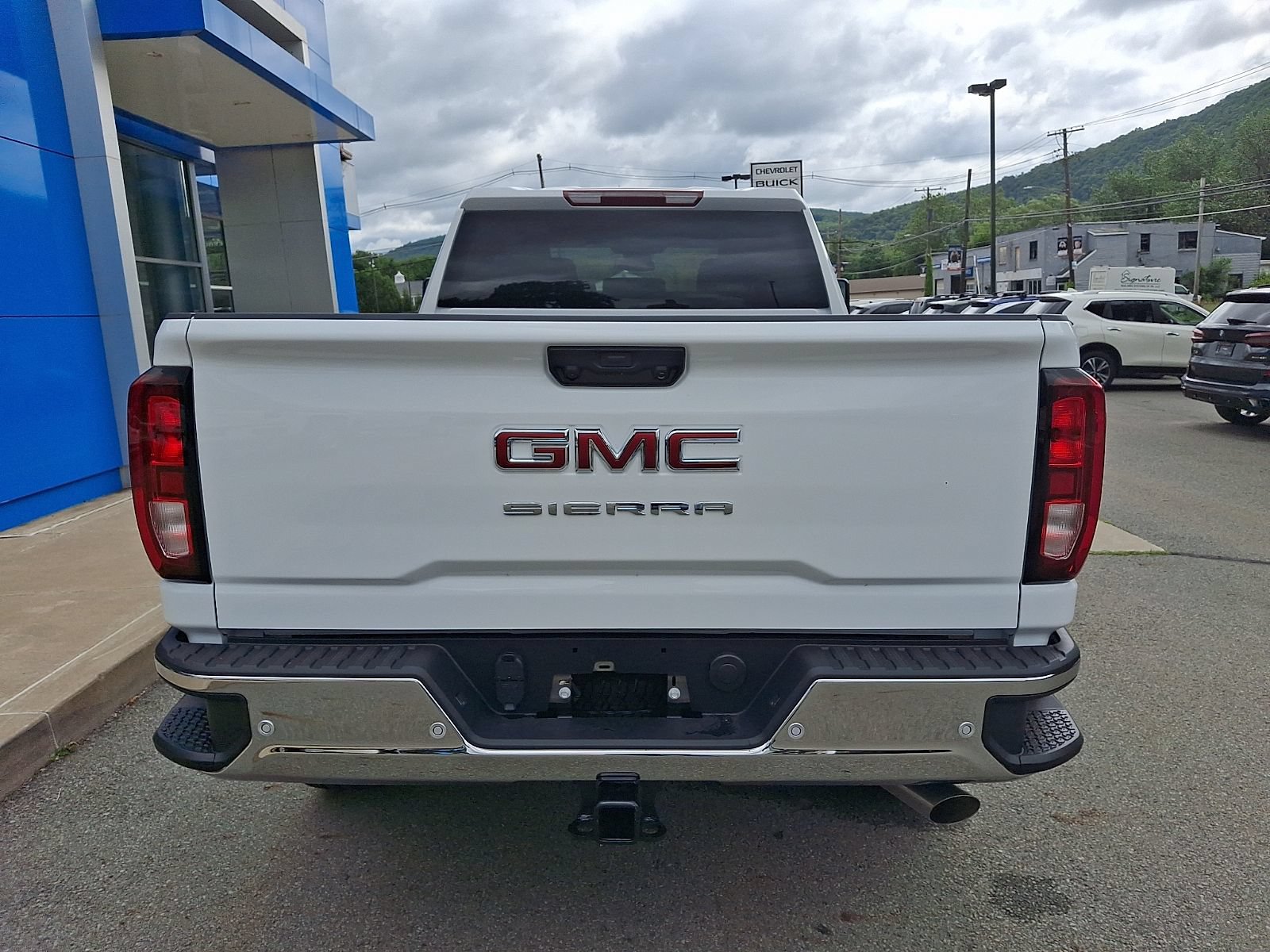 New 2026 GMC Sierra 2500 Pro w/ 1SA Pro Safety Plus Package AWD/4WD image 5