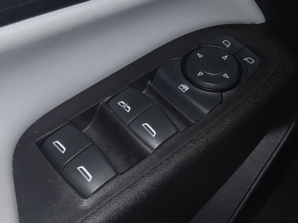 Used 2018 Chevrolet Equinox LS w/ LPO, Protection Package image 27