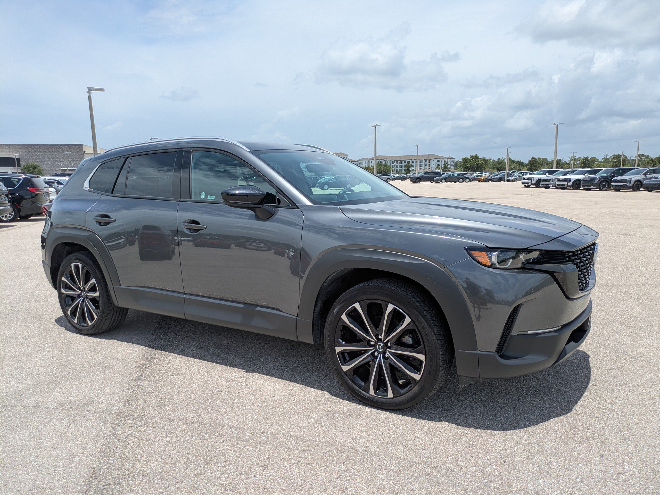 Used 2025 MAZDA CX-50 AWD 2.5 S w/ Premium Plus Pkg image 2