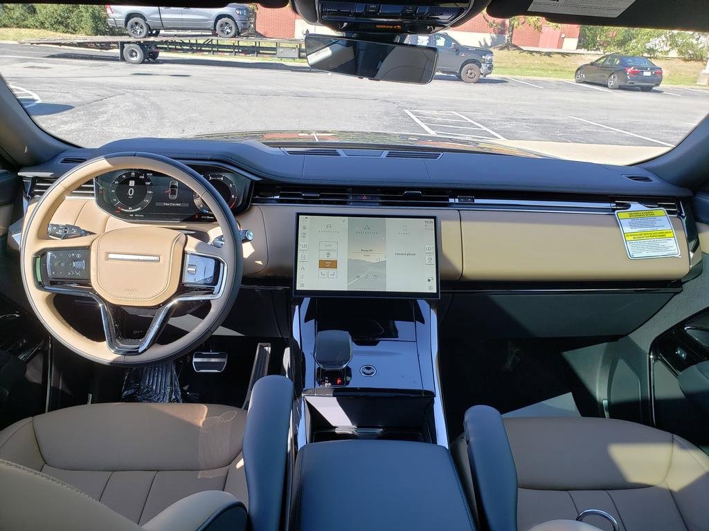 New 2025 Land Rover Range Rover Sport Dynamic SE image 13