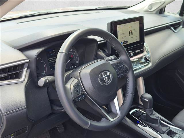 Used 2024 Toyota Corolla Cross LE w/ Moonroof Package FWD image 8