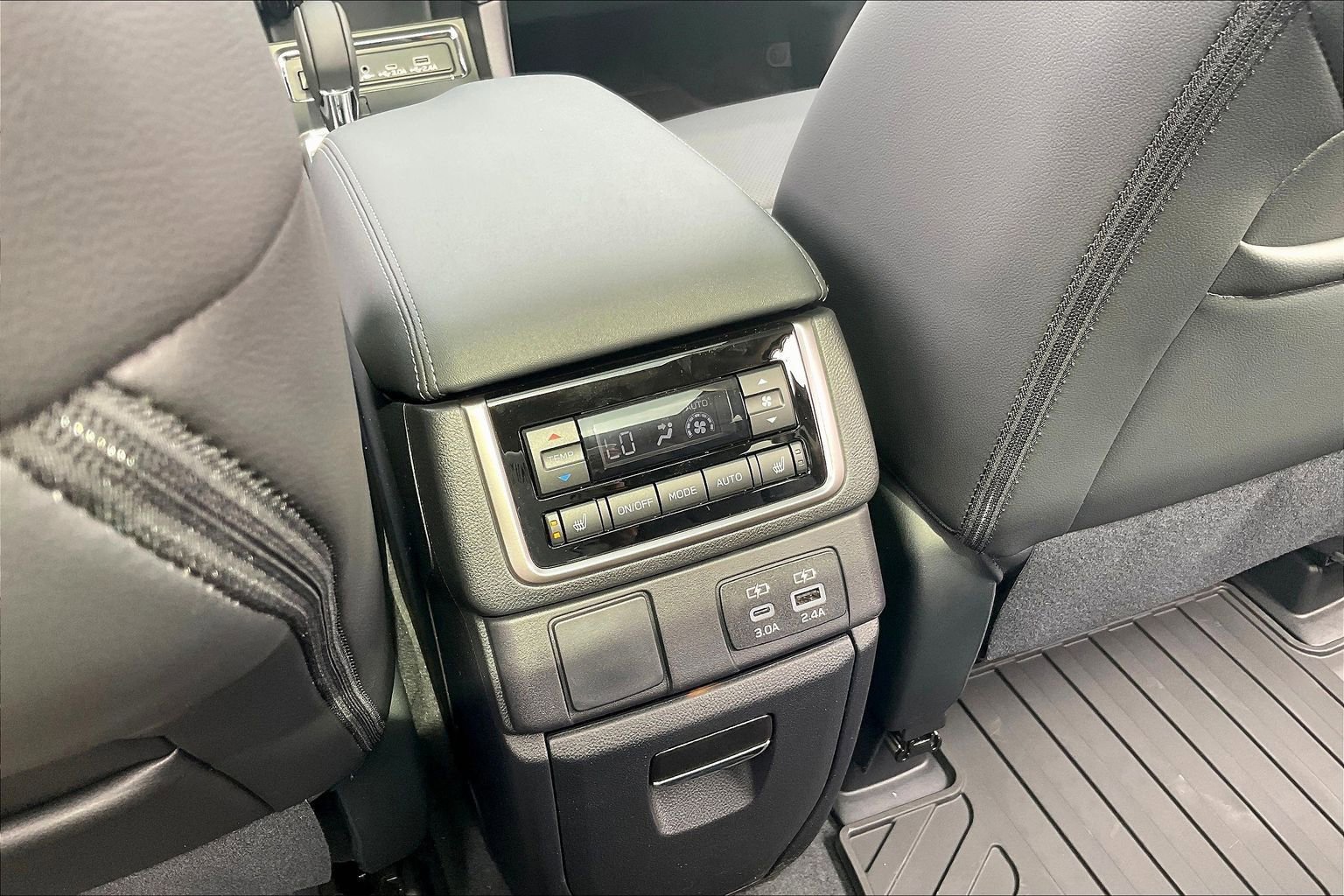 New 2026 Subaru Ascent Limited image 25