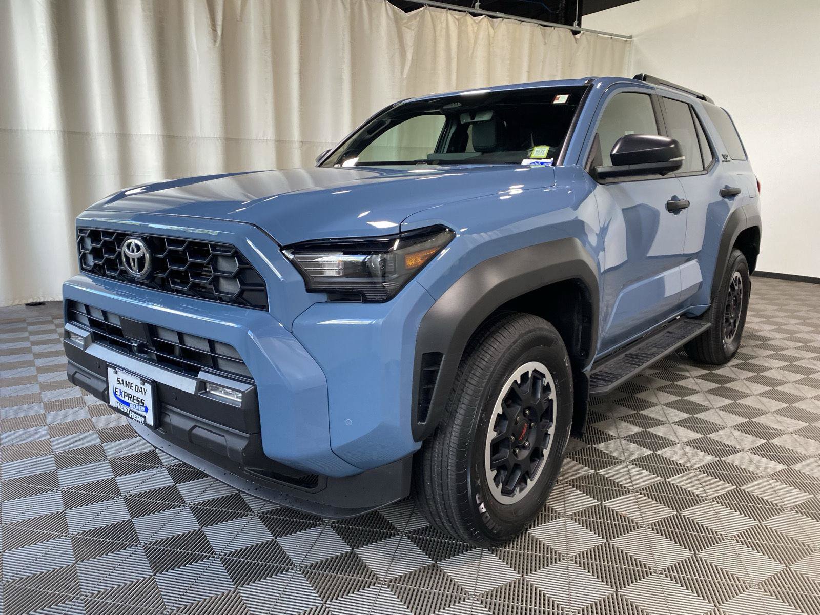Certified 2025 Toyota 4Runner TRD Off-Road Premium AWD/4WD image 5